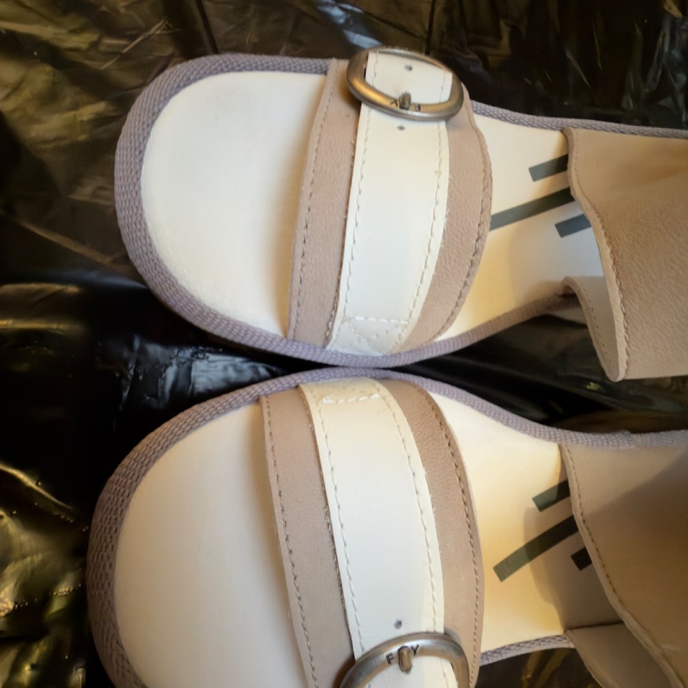 $240 FLY London platform wedge shoes size 40 white and taupe/tan - Picture 3 of 16